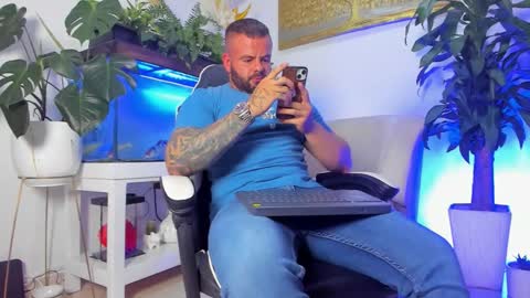 JOHNNY online show from March 2026 01:44:02 AM