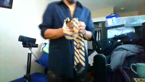 Snapshot of johnnyleos chatting on May 2026 03:42:01 PM johnnyleos online show from May 2026 03:42:01 PM