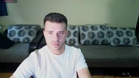 Johnny online show from September 2025 09:44:02 AM