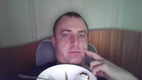 Snapshot of johnoreon chatting on June 2026 06:19:02 AM johnoreon online show from June 2026 06:19:02 AM