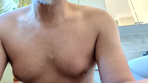 johnsmith401 online show from April 2026 08:19:02 AM