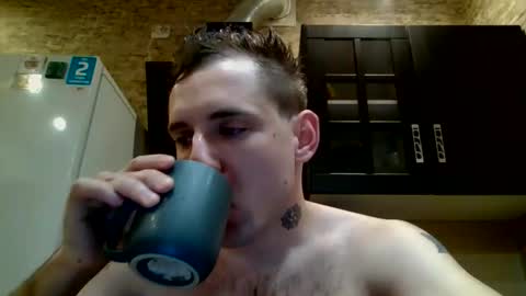 johny27 online show from May 2026 09:28:02 AM