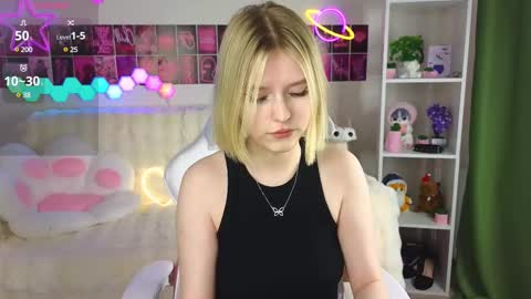 Paula online show from March 2025 01:46:01 AM