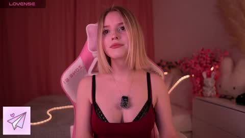 Paula online show from March 2026 12:32:02 AM