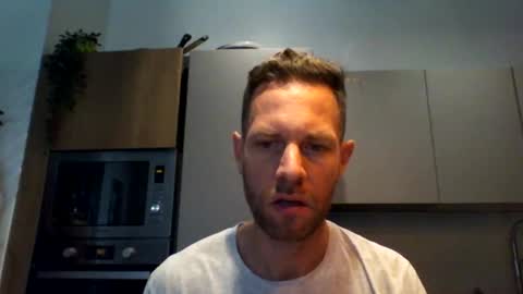 jojo19844 online show from September 2025 08:14:02 AM