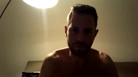 jojo19844 online show from October 2025 08:08:01 PM