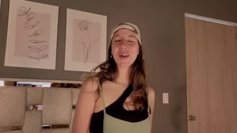 jolie_lov online show from November 2025 01:33:02 PM