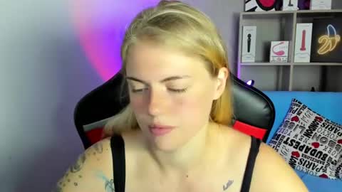 Snapshot of jolly_doll_ chatting on June 2026 04:02:01 AM Jolly online show from June 2026 04:02:01 AM