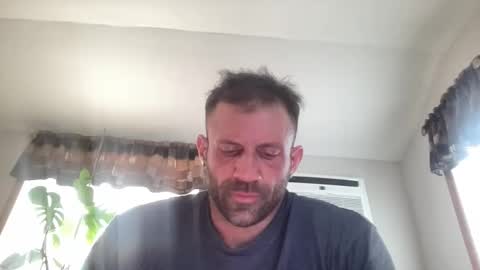 Snapshot of jonariesxxx chatting on April 2026 06:32:01 PM Jon Aries online show from April 2026 06:32:01 PM