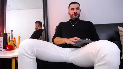  JONAS BEARD  online show from January 2025 07:32:01 PM