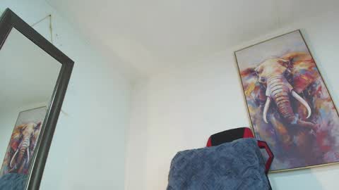 Jonas online show from April 2026 01:06:02 AM