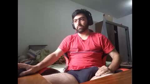 jonasf2525 online show from December 2025 06:24:02 PM