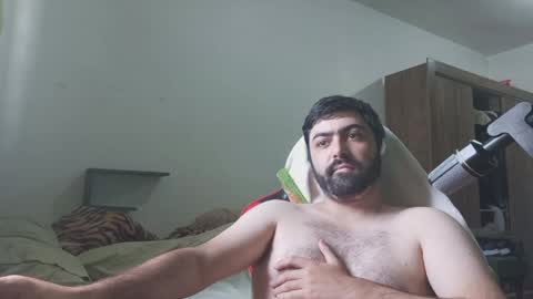 jonasf2525 online show from April 2026 06:19:01 PM