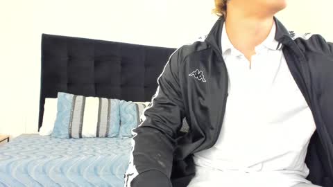 Snapshot of jonathan_daniels1 chatting on February 2025 11:05:02 AM Jonathan Danielss online show from February 2025 11:05:02 AM