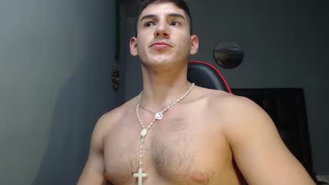 jonathancast08 online show from January 2025 01:20:01 PM