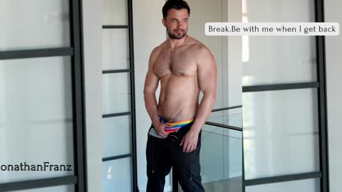 Snapshot of jonathanfranz123 chatting on December 2024 05:23:01 AM jonathanfranz123 online show from December 2024 05:23:01 AM