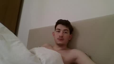 jonhy_merlin online show from April 2026 03:18:02 AM