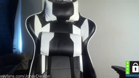 JonnyDieston online show from December 2024 04:09:02 PM