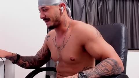 jonnyporn1 online show from December 2024 04:49:02 AM