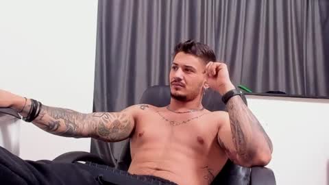 jonnyporn1 online show from January 2025 08:51:02 PM