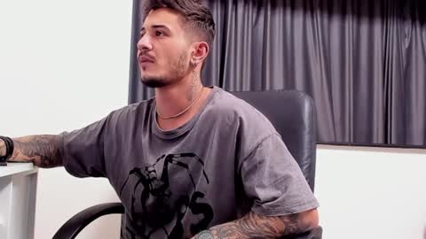 jonnyporn1 online show from January 2025 09:26:01 PM