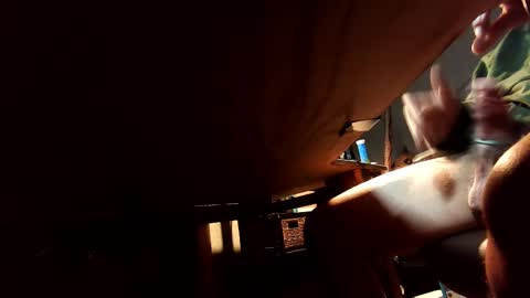 Snapshot of jontn_swift chatting on October 2025 05:06:02 AM Jonathon Swift online show from October 2025 05:06:02 AM