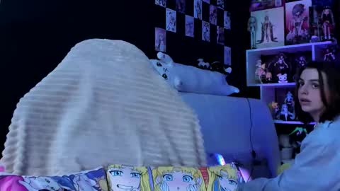 Rose online show from December 2025 08:14:02 PM