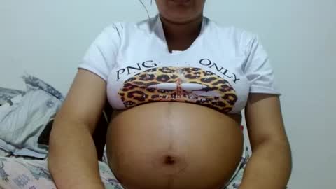 Snapshot of jose_ruiz1 chatting on February 2025 01:43:01 AM jose y carolina online show from February 2025 01:43:01 AM