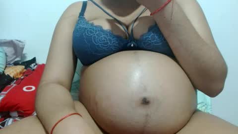 Snapshot of jose_ruiz1 chatting on February 2025 02:35:01 AM jose y carolina online show from February 2025 02:35:01 AM