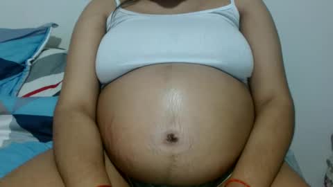 Snapshot of jose_ruiz1 chatting on February 2025 08:04:02 PM jose y carolina online show from February 2025 08:04:02 PM