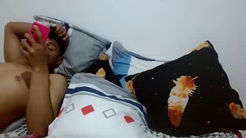 Snapshot of jose_ruiz1 chatting on March 2025 03:01:01 AM jose y carolina online show from March 2025 03:01:01 AM