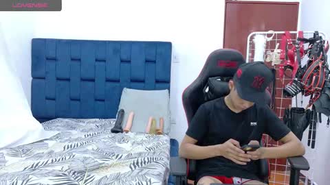 jose_rumbero91 online show from October 2025 12:03:01 PM