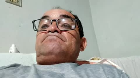 Snapshot of joselindo73 chatting on June 2026 01:14:02 AM Vamos goza juntos online show from June 2026 01:14:02 AM