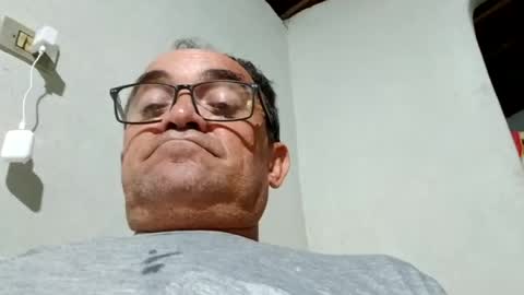 Snapshot of joselindo73 chatting on June 2026 02:24:01 AM Vamos goza juntos online show from June 2026 02:24:01 AM