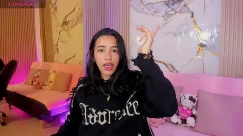 Snapshot of joselyn_tay chatting on June 2026 12:52:02 PM Joselyn online show from June 2026 12:52:02 PM