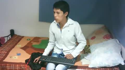 Snapshot of joseph_and_thomas chatting on February 2025 03:13:01 AM thomas y joseph online show from February 2025 03:13:01 AM