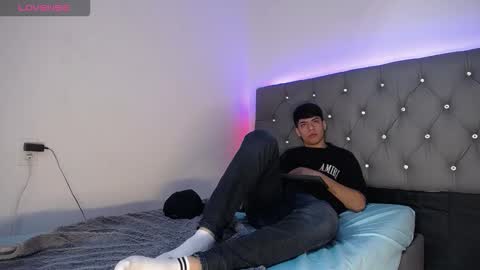 Snapshot of joseph_clark_ chatting on September 2025 07:49:01 PM Joseph Clark online show from September 2025 07:49:01 PM