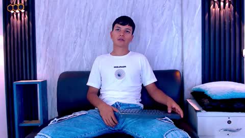 Joseph Gonzalez online show from December 2025 03:01:02 AM