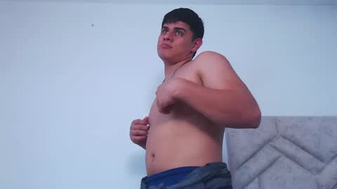 Snapshot of josephmosquera chatting on December 2024 05:02:01 PM josephmosquera online show from December 2024 05:02:01 PM