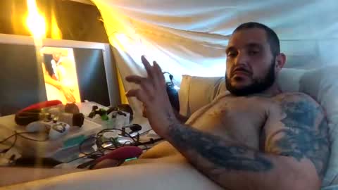 Snapshot of josephvilla1018 chatting on November 2025 07:50:01 AM josephvilla1018 online show from November 2025 07:50:01 AM