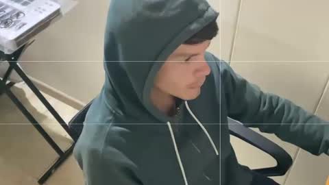 Nicolas online show from March 2026 10:32:02 AM