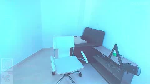 Josita rousell INSTAGRAM  majoestupy  online show from February 2026 07:21:01 PM