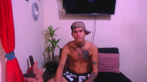 Snapshot of josue_linares chatting on May 2026 01:47:02 AM josue_linares online show from May 2026 01:47:02 AM