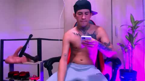 Snapshot of josue_linares chatting on May 2026 04:50:01 AM josue_linares online show from May 2026 04:50:01 AM