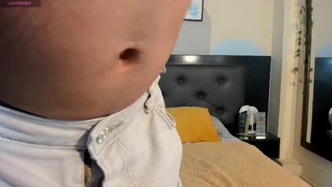 Jota Stivens online show from November 2025 11:32:01 AM