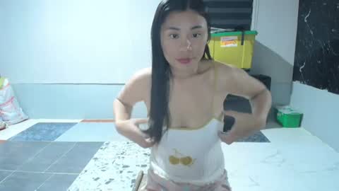 Snapshot of jove_thefoxgirl chatting on June 2026 12:20:02 PM lyn online show from June 2026 12:20:02 PM