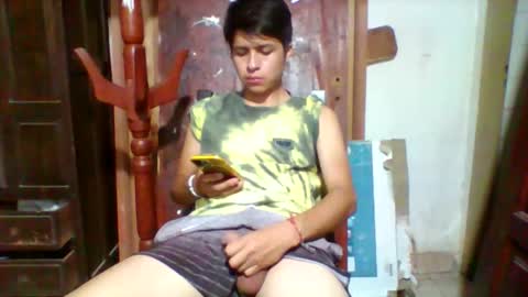 Snapshot of jovenlindo2002 chatting on December 2025 12:47:01 PM Fran online show from December 2025 12:47:01 PM