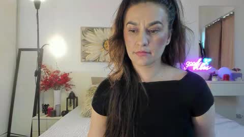 CassidyJoy online show from November 2025 01:34:01 PM