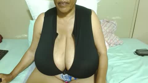 DairyQueen online show from December 2025 02:06:02 AM