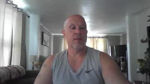 Snapshot of jr1871 chatting on June 2026 05:52:01 PM jr1871 online show from June 2026 05:52:01 PM